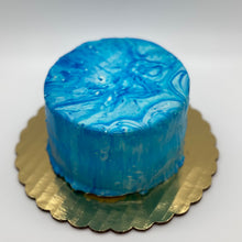 Load image into Gallery viewer, Marble Drip Cake