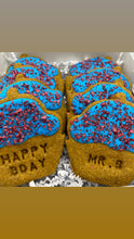 Load image into Gallery viewer, Dog Treat Cupcakes