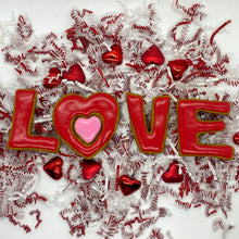 Load image into Gallery viewer, Valentine&#39;s Day Treats (large box)
